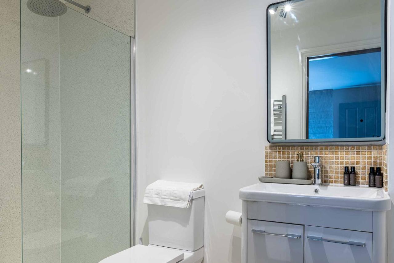Stylish Modern 1 Bedroom, City Centre 바스 외부 사진